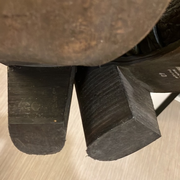 Free People Carrera distressed Leather booties with braids Black color size 9.5 - Picture 10 of 12